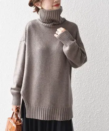 SHIPS 사이드 슬릿 터틀 풀오버 브라운 계열