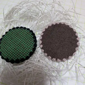 미나 페르호넨 생큐베리 배치 탬버린 2개 브로치