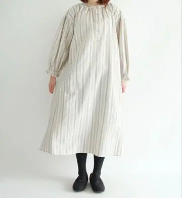 사만사 모스모스 35주년 SA 자수 원피스