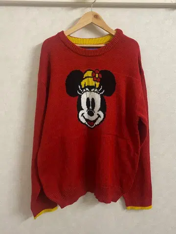 디즈니 공식 미니 마우스 스웨터 L 사이즈 빨간색