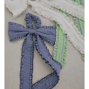 릴리 브라운 롱 리본 스크런치