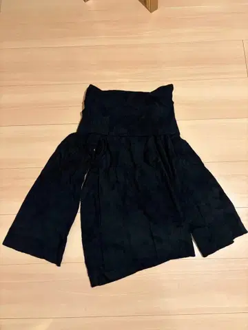 [ 미사용 새상품 ] LIB JOIE 블랙 니트 오프숄더