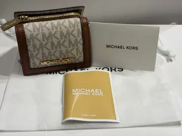 MICHAEL KORS 모노그램 3단 폴더형 지갑
