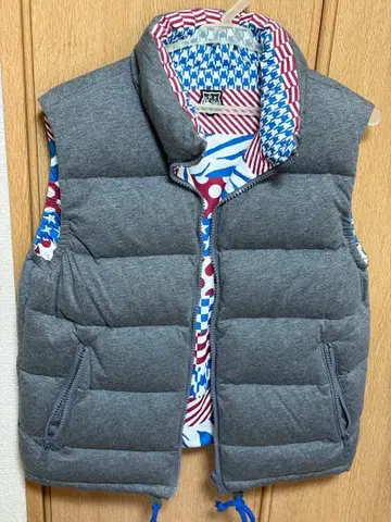 오니츠카타이거 다운풍 베스트 리버서블 S 사이즈