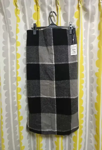 모사 체크 내로우 스커트