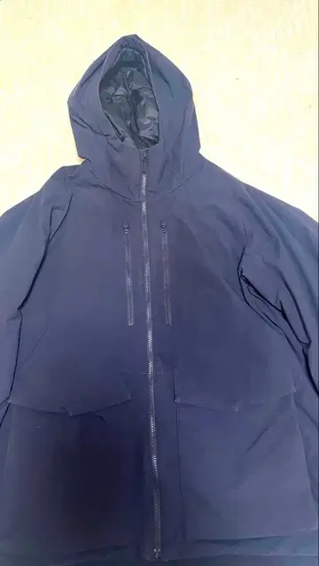 유니클로 하이브리드 다운 파카 (3D 컷) L 사이즈/네이비 11/187