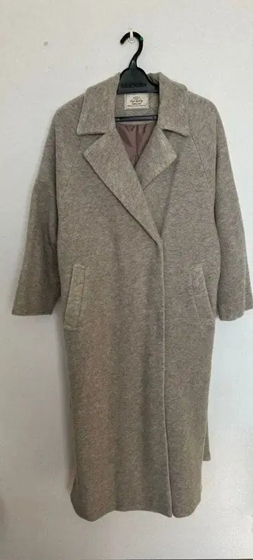 HUNCH 베이지 롱 코트 새상품급