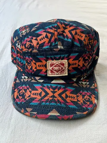 OBEY 기하학 패턴 워크캡