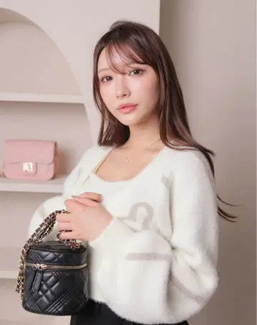 LIP SERVICE 뉴앙스 라인 페더 니트 앙상블