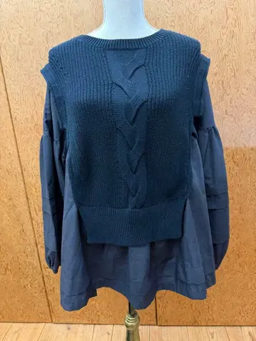 이아파피요네 블랙 레이어드 상의