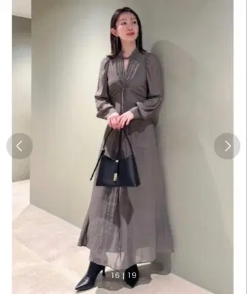 [ 스나이델 ] 프론트 트위스트 원피스