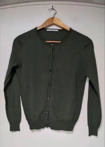 Urbansearch Doors 긴팔 가디건 올리브 그린