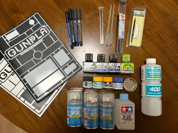 건담 프라모델 제작 툴과 페인트 세트