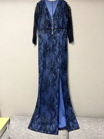 JEWELS 레이스 슬릿 롱 드레스 소매 있음