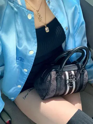 Y2K 바시티 자켓 새틴 자켓 스카이블루