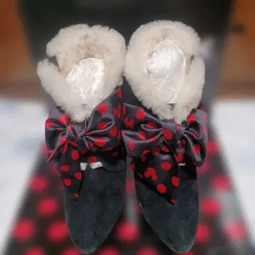 디즈니 다이애나 콜라보 퍼 부티