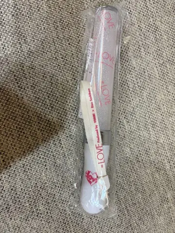 =LOVE 초기 공식 응원봉 이코러브 이퀄러브