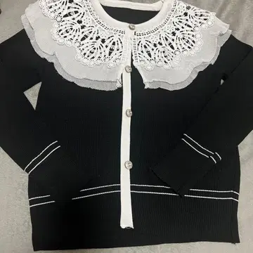 레이스 옷깃 비쥬 니트 한국