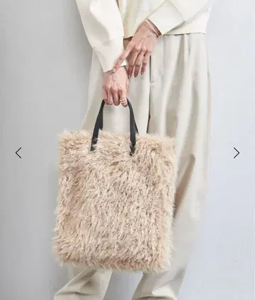 [ 새상품급 ] 유나이티드 애로우즈 컬리 인조 모피 토트백