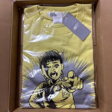 모모이로 클로버 Z BEAMS 콜라보 T셔츠 (L 사이즈) 타마이 시오리