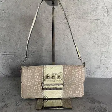 [ GUESS ] 게스 올 패턴 여성용 뱀 패턴 미니백