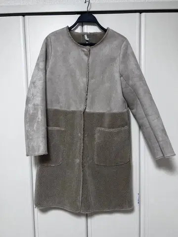 SIMPLICITE 그레이 무스탕 코트