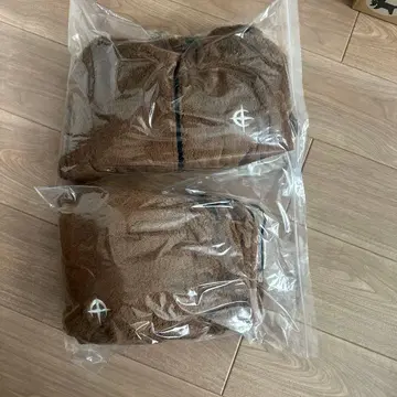 브라운 플리스 자켓 후드 부착