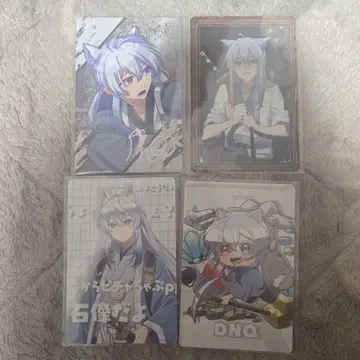 컬러풀 피치 도누쿠 트레이딩 카드 전시회 뮤지엄 카라피치