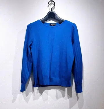 [ 컨디션 최상 ] Reflect 긴팔 니트 풀오버 로얄 블루 M