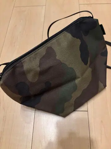 에르베샤 펠리에 그린 라벨 빅 미니백 카모플라주 별주