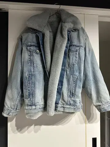 GYDA 퍼 데님 자켓