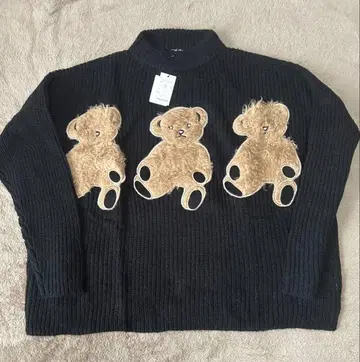 Candy Stripper 곰 니트 스웨터