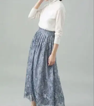 에부르 레이스 스커트