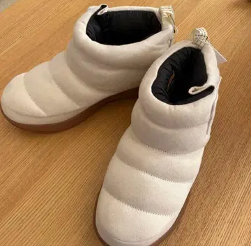 S 사이즈 25 모델 퀘벡 숏 화이트 24시간 이내 발송