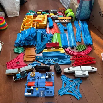 프라레일 시리즈 레일과 차량 세트