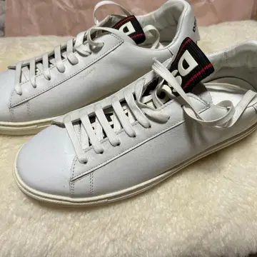 DSQUARED2 화이트 스니커즈