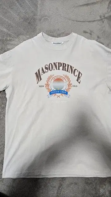 MASONPRINCE 프린트 T셔츠 라이트 그레이