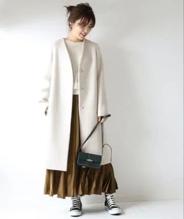 스픽앤스팬 멜톤 V넥 칼라 코트 36