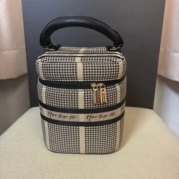 Herlipto Jacquard Vanity Bag gold 골드