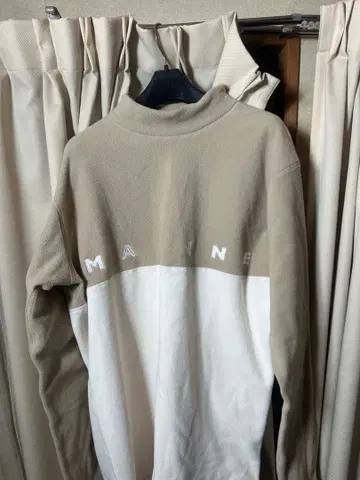 muta 무타 플리스 모크넥 풀오버