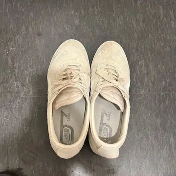 오니츠카타이거 베이지