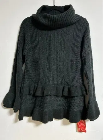 &LOVE 앤러브 프릴 니트