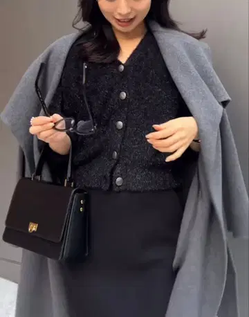 새상품급 LOUNIE 페더얀 니트 가디건