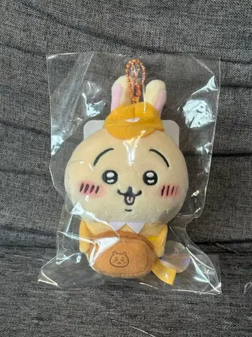 2 치이카와 (먼작귀) 일하는 스태프 마스코트 토끼