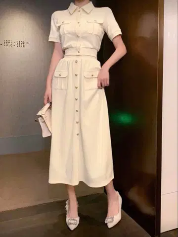 DAZY 카라 부착 T셔츠 & 스커트 2종 세트