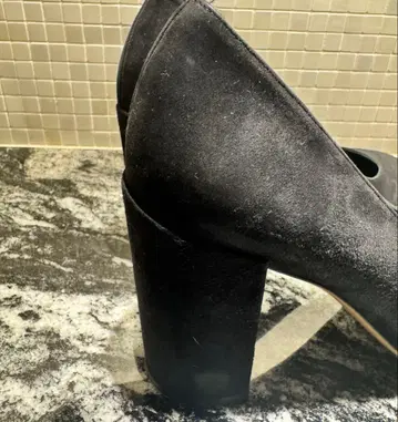 페라가모 힐 펌프스