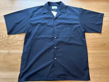 FLISTFIA 프리스토피아 Open Coolar 반팔 셔츠 블랙