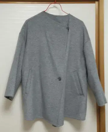 유니클로 노카라 숏코트 M