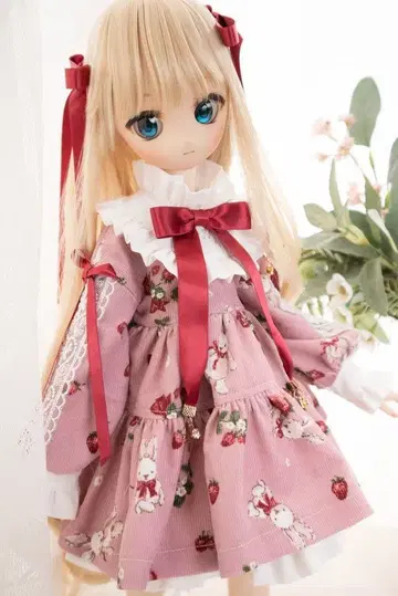 바닐라 초콜릿님 제작 딸기 무늬 원피스 MDD 바니초코 의류