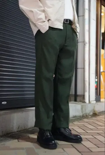 CENTER PRESSED TWILL TROUSER